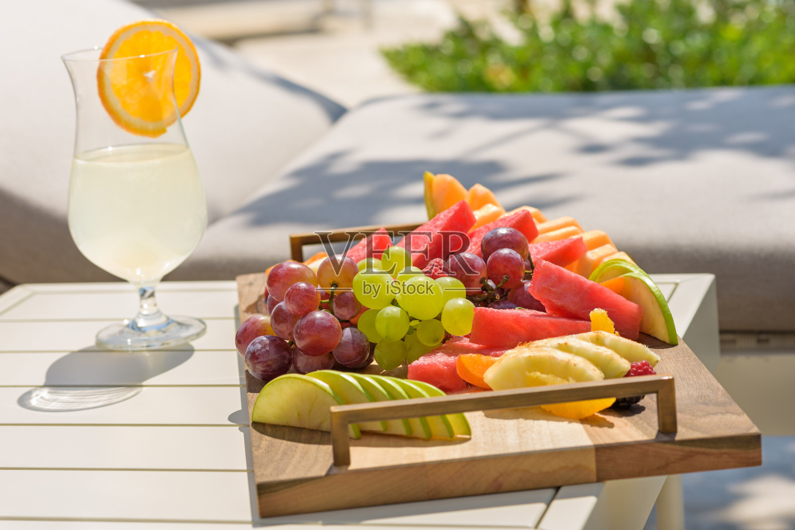 水果和柠檬水照片摄影图片