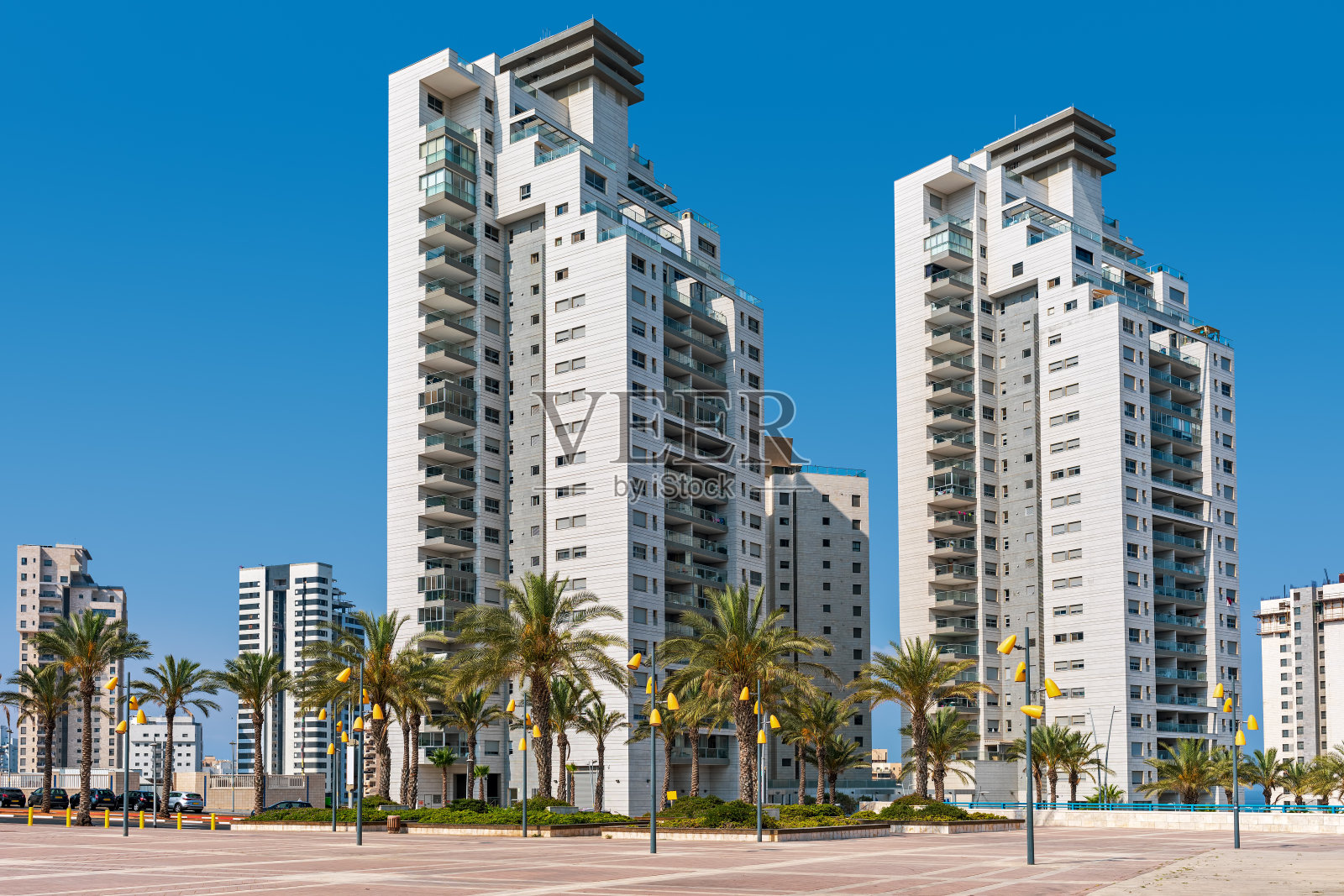 以色列阿什杜德的新现代住宅楼照片摄影图片