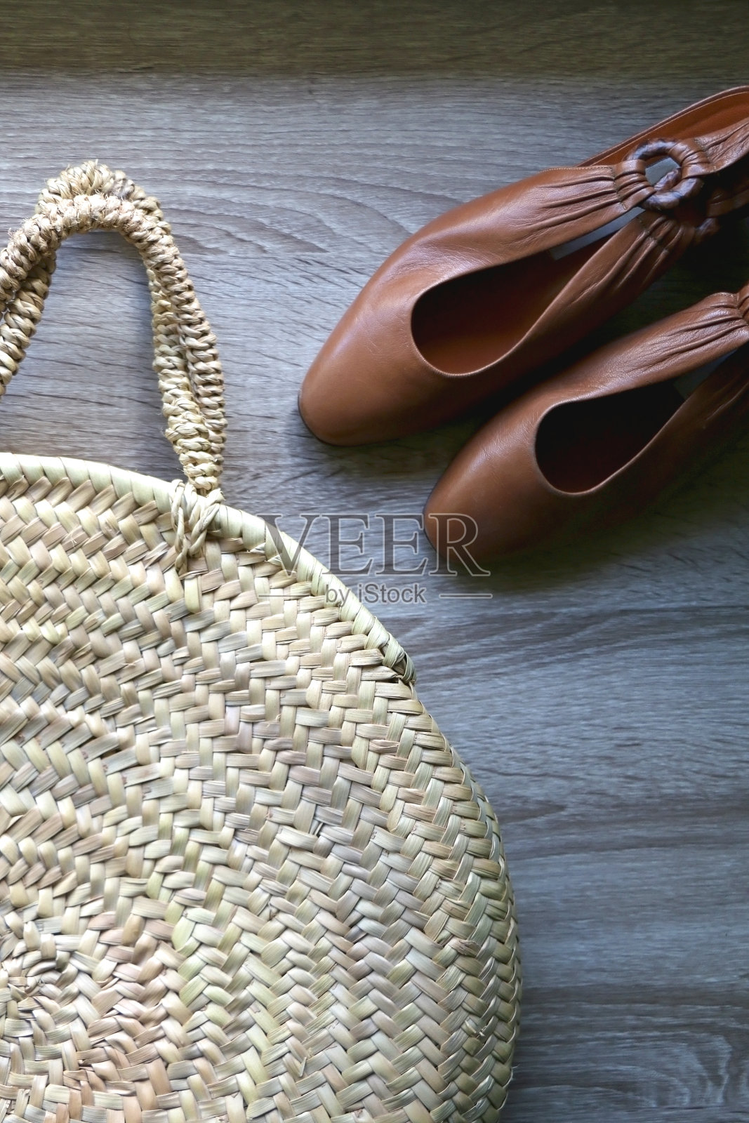 稻草袋和复古鞋照片摄影图片