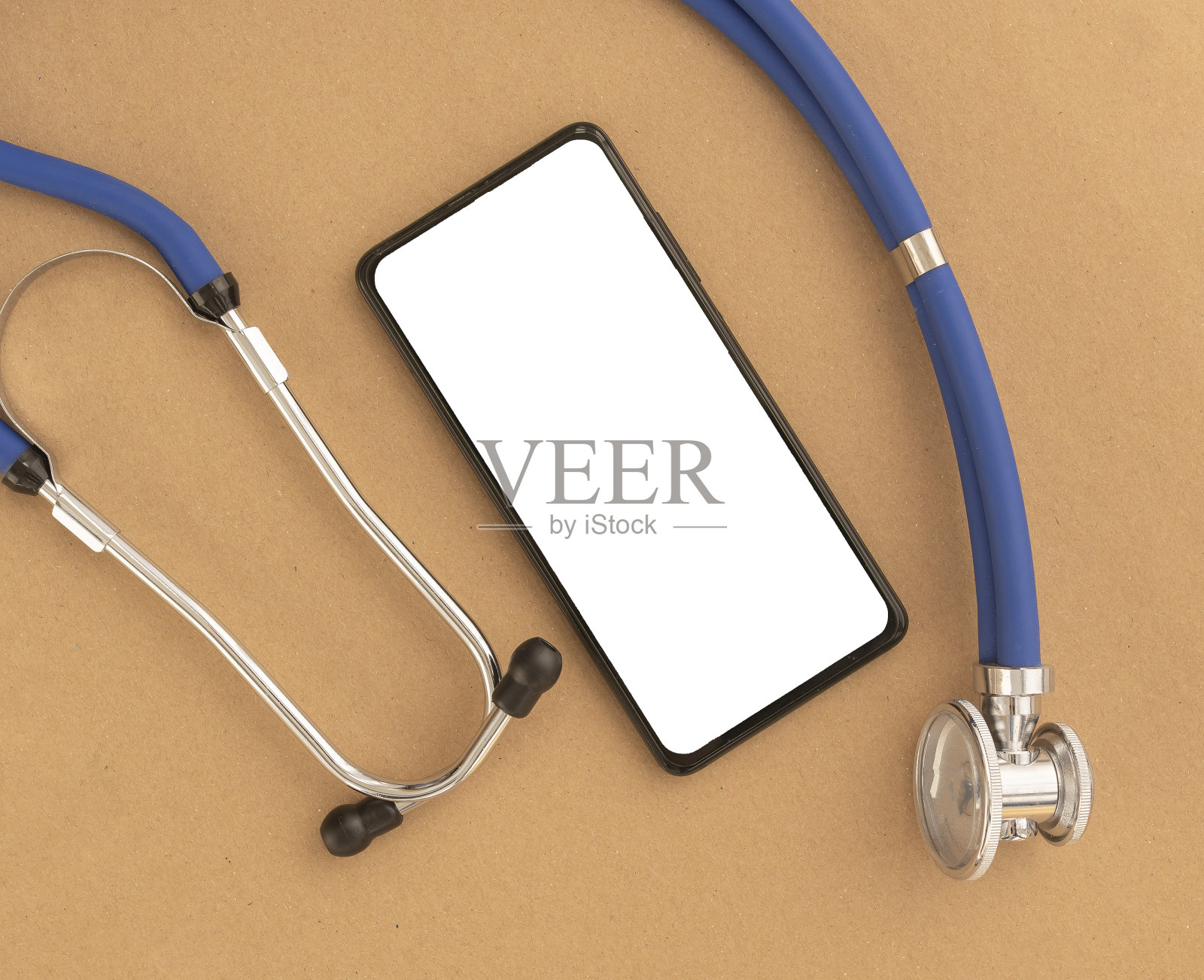 手机样机与视镜和白色屏幕。模板模拟的智能手机在办公桌上的医疗应用程序照片摄影图片