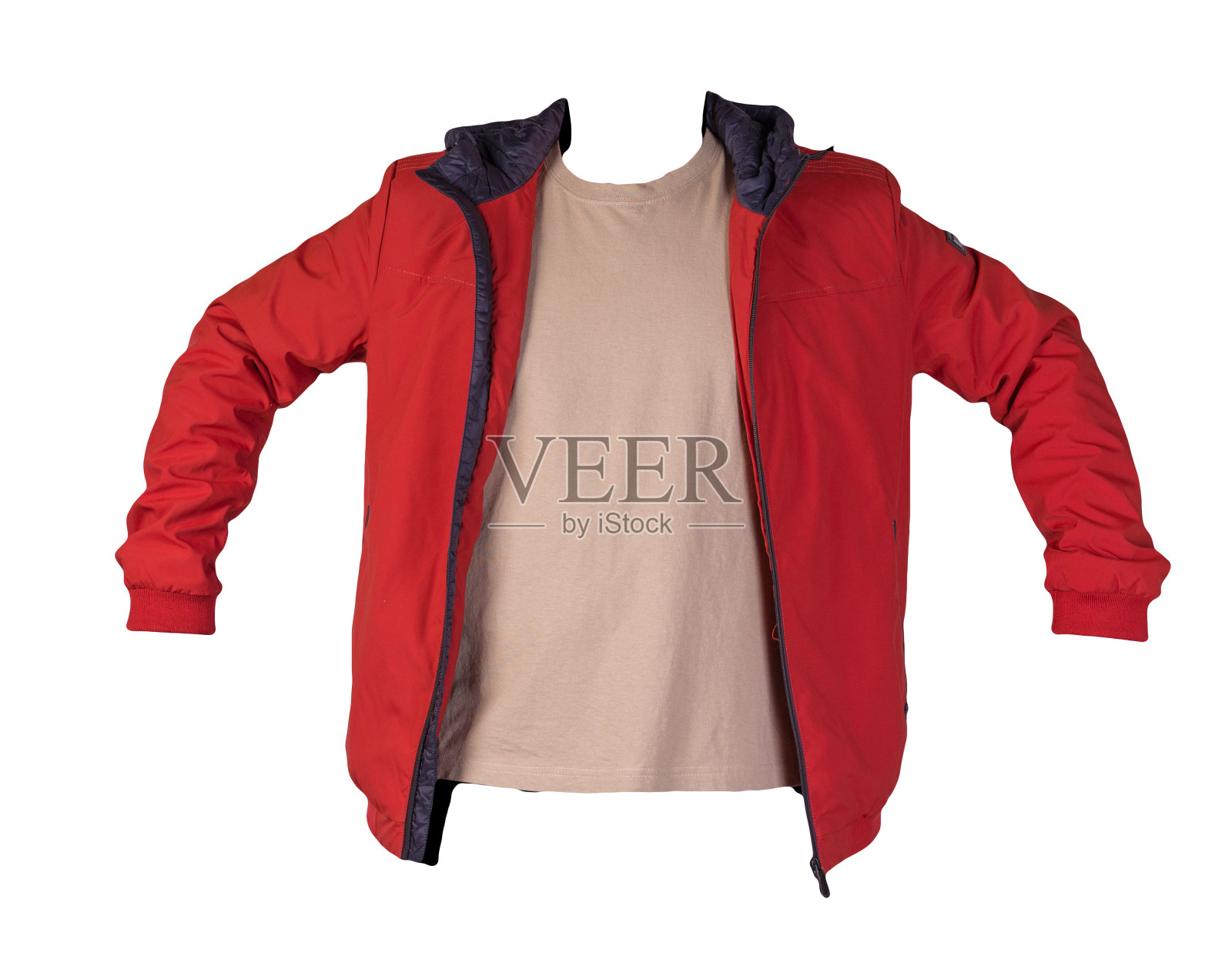 拉链夹克和t恤孤立在一个白色的背景。随意的风格照片摄影图片