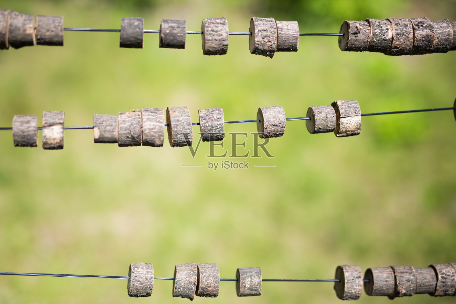 木算盘，波兰克拉科夫的印度村庄照片摄影图片