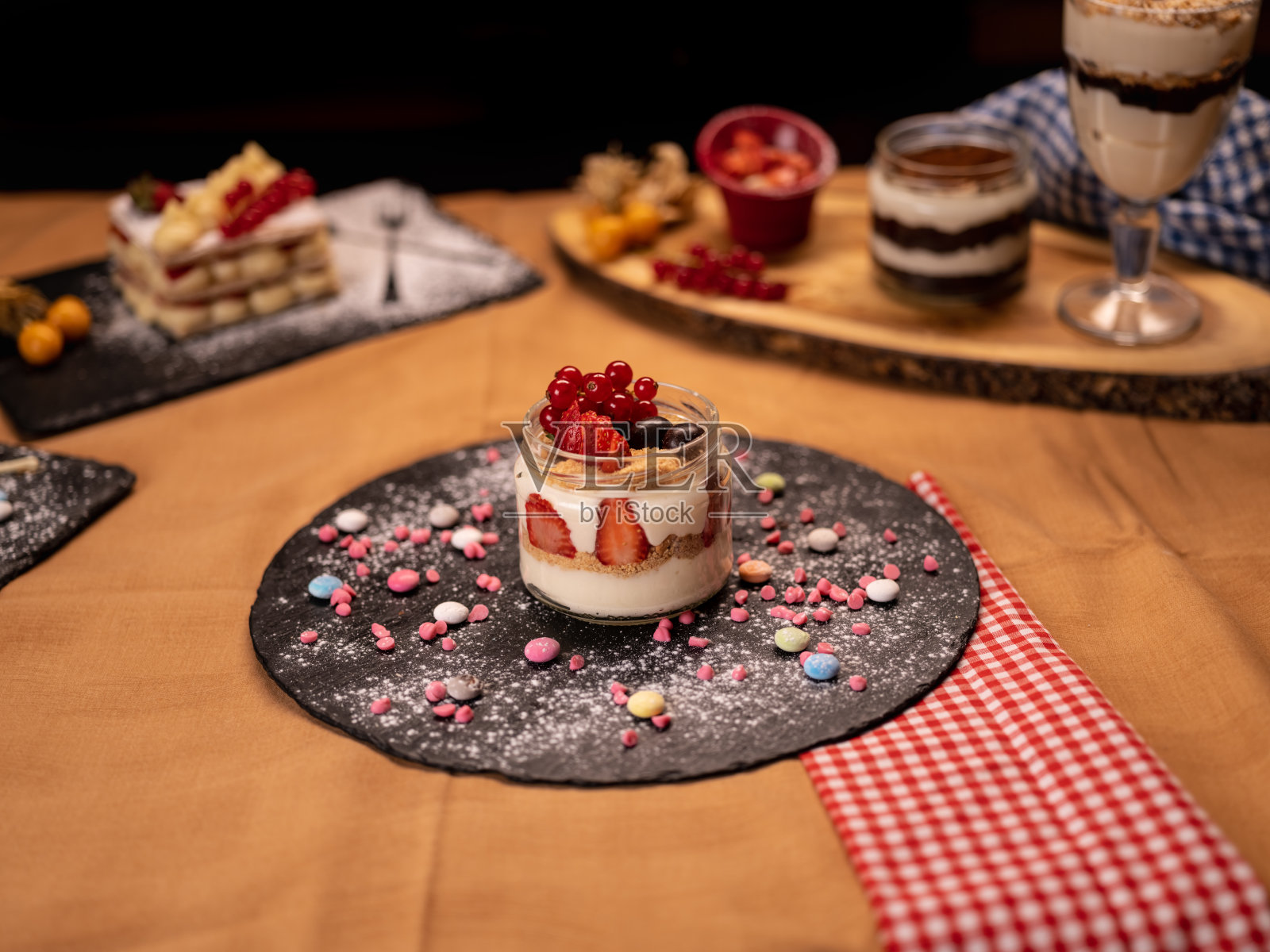 甜点罐木兰花甜点照片摄影图片