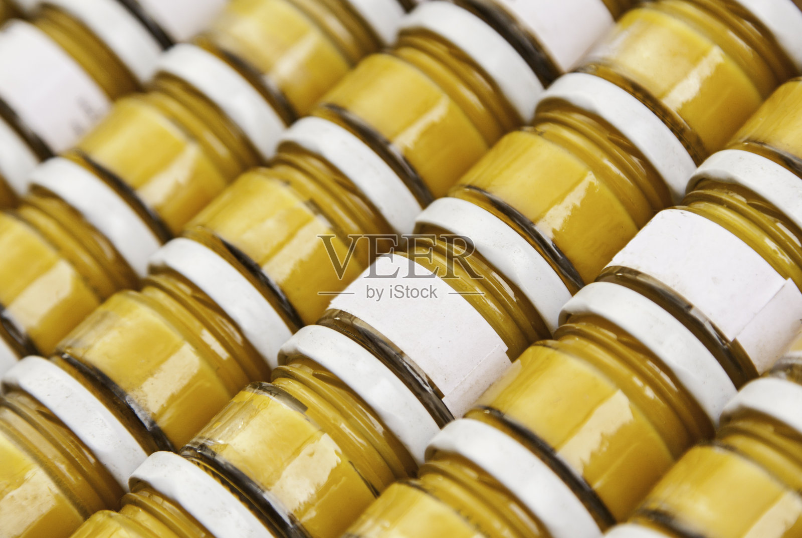 玻璃罐头食品容器的详细资料照片摄影图片