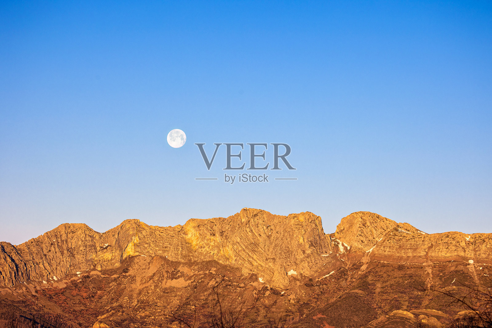 月亮正在离去照片摄影图片