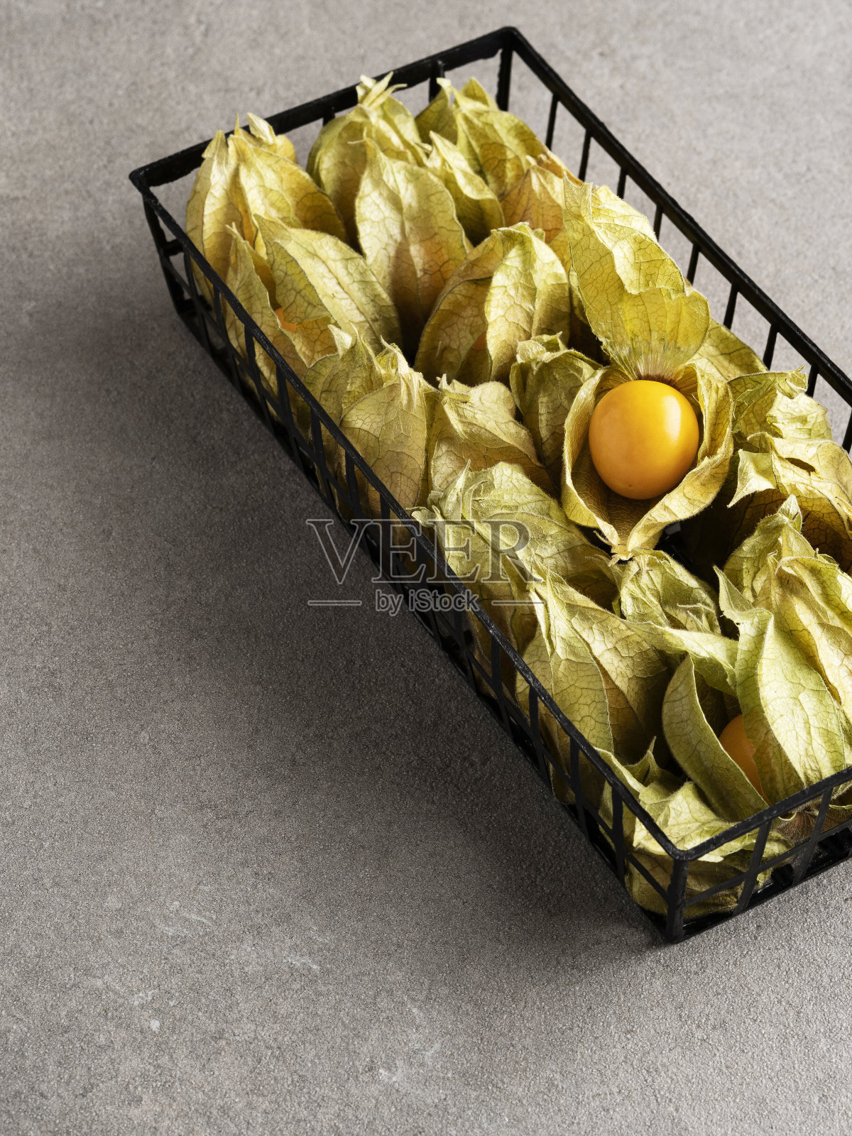 成熟酸浆，酸浆或醋栗，冬樱桃，酸浆果照片摄影图片