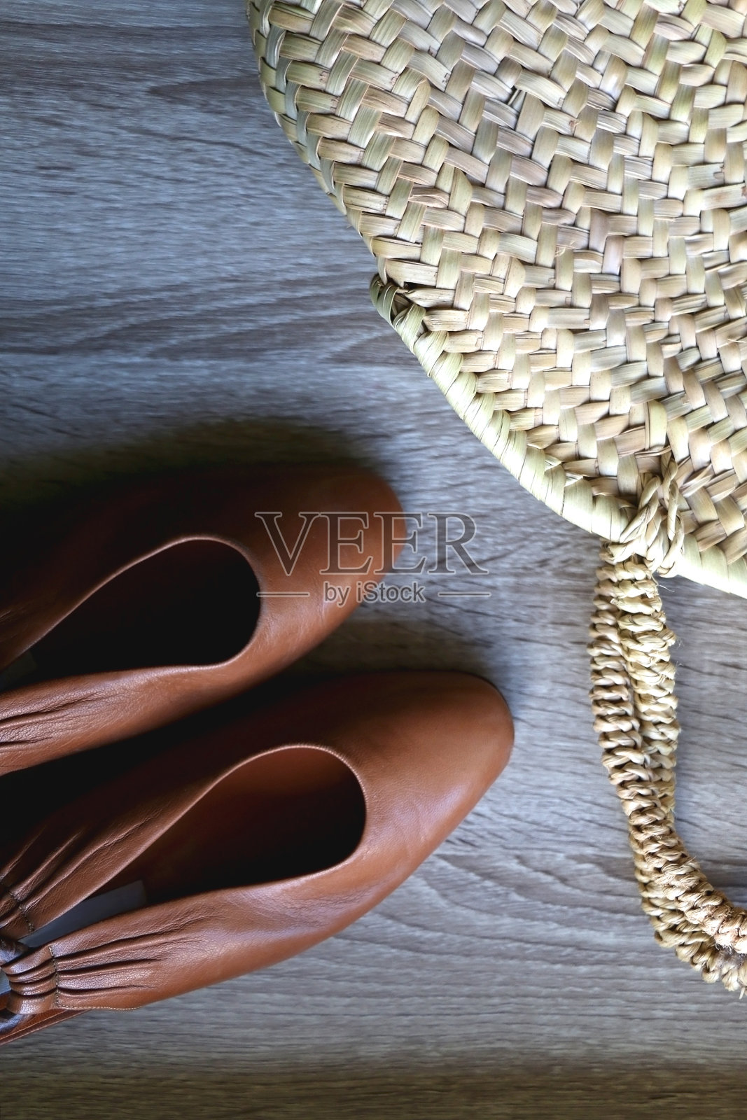 稻草袋和复古鞋照片摄影图片