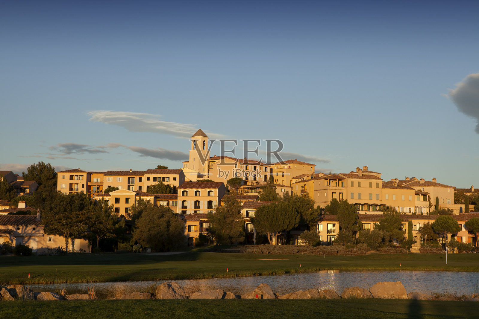 法国普罗旺斯皇家桥村照片摄影图片