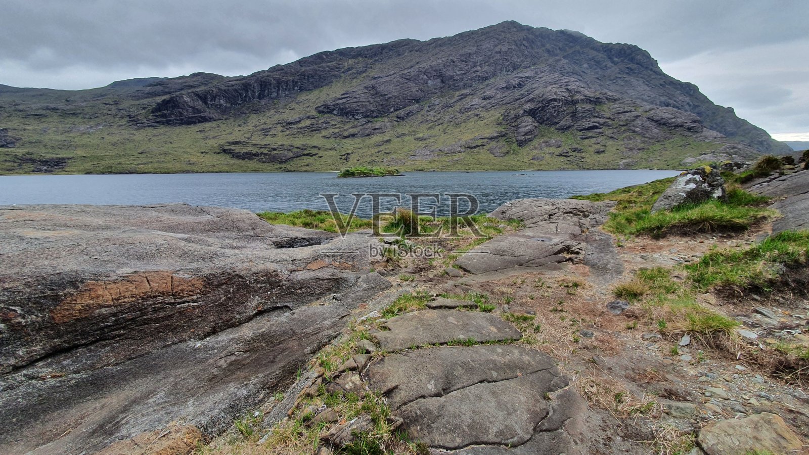 科鲁伊斯克湖照片摄影图片