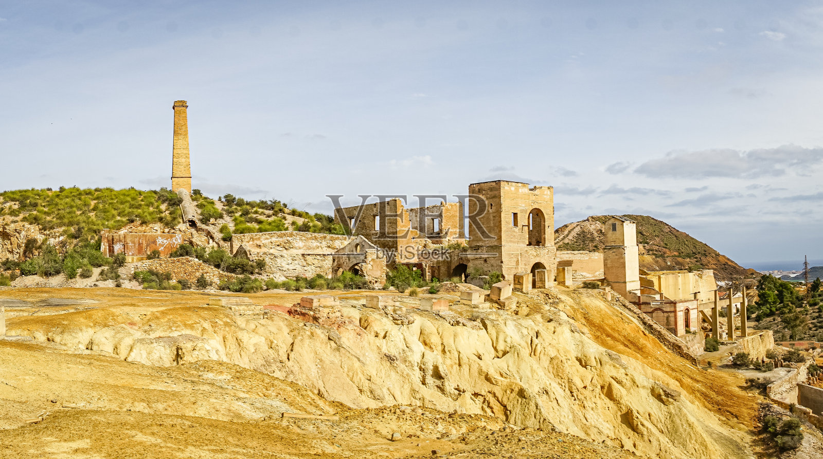 Mazarrón废弃矿山的废墟。穆尔西亚地区。西班牙。照片摄影图片