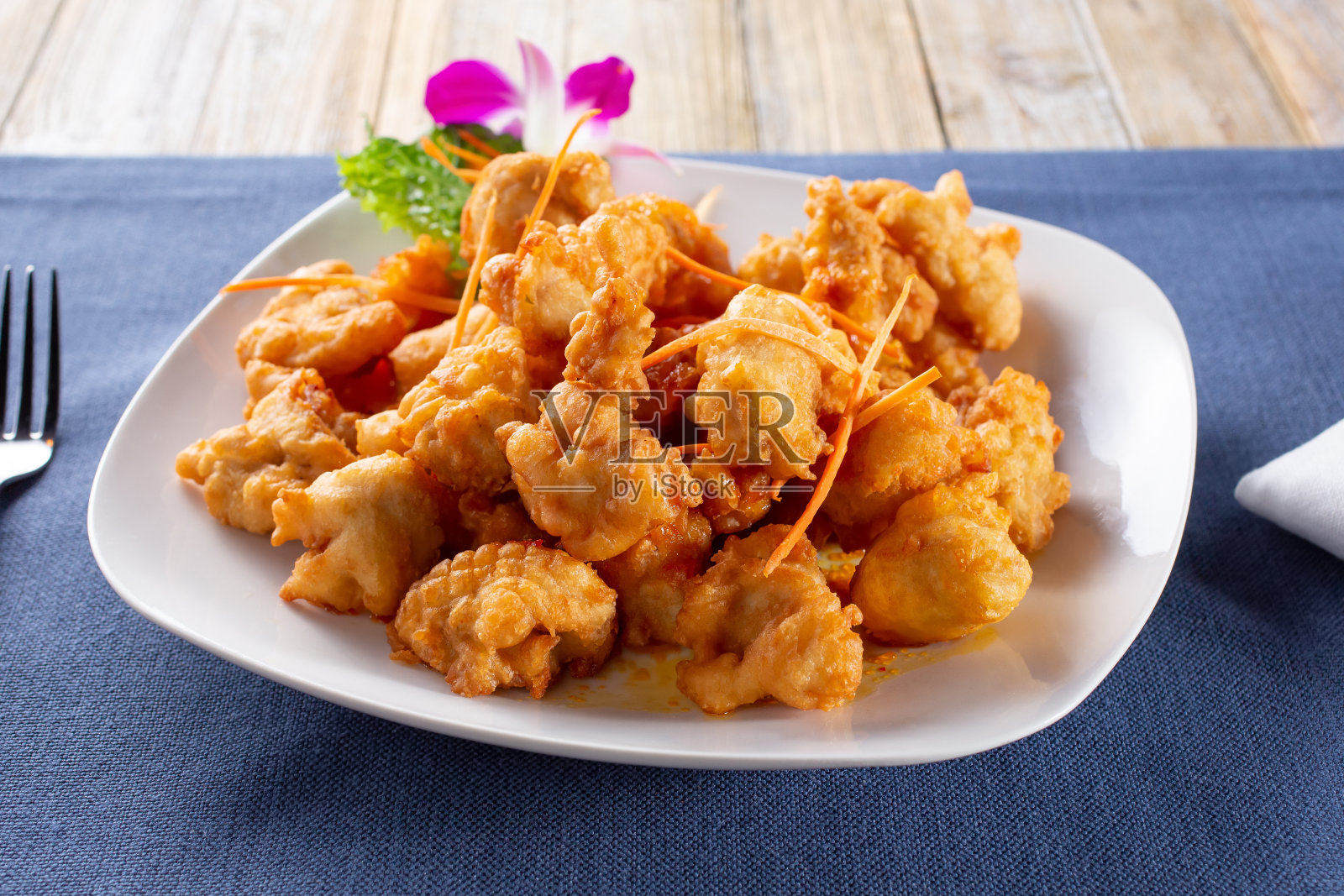 面包鸡照片摄影图片