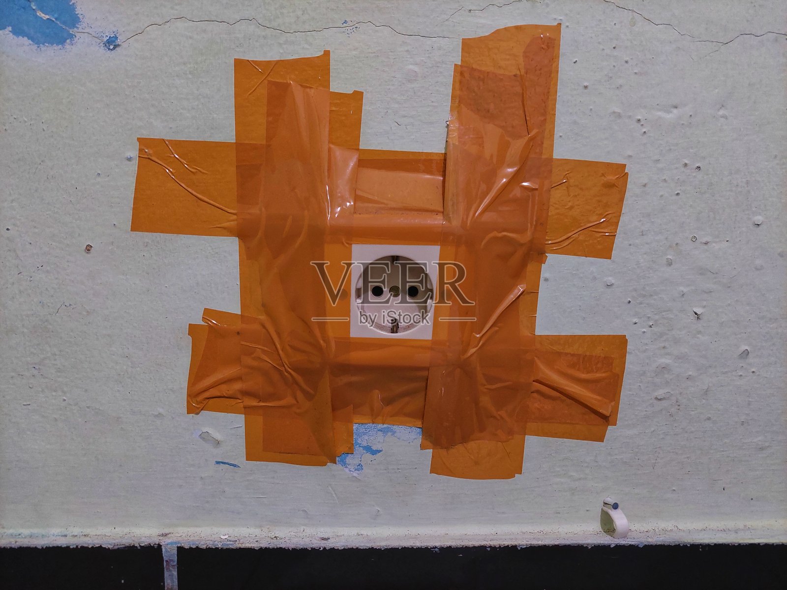 管道锥形电源插头照片摄影图片