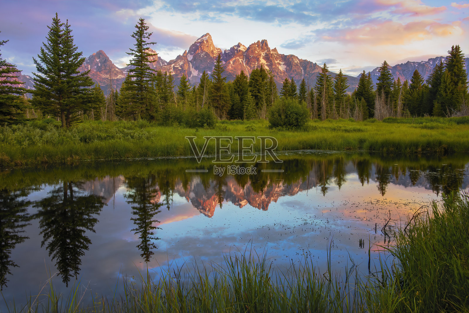 反射的宏伟照片摄影图片