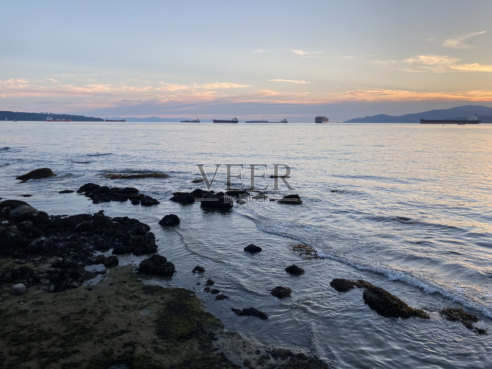 裙子/水/海滩照片摄影图片