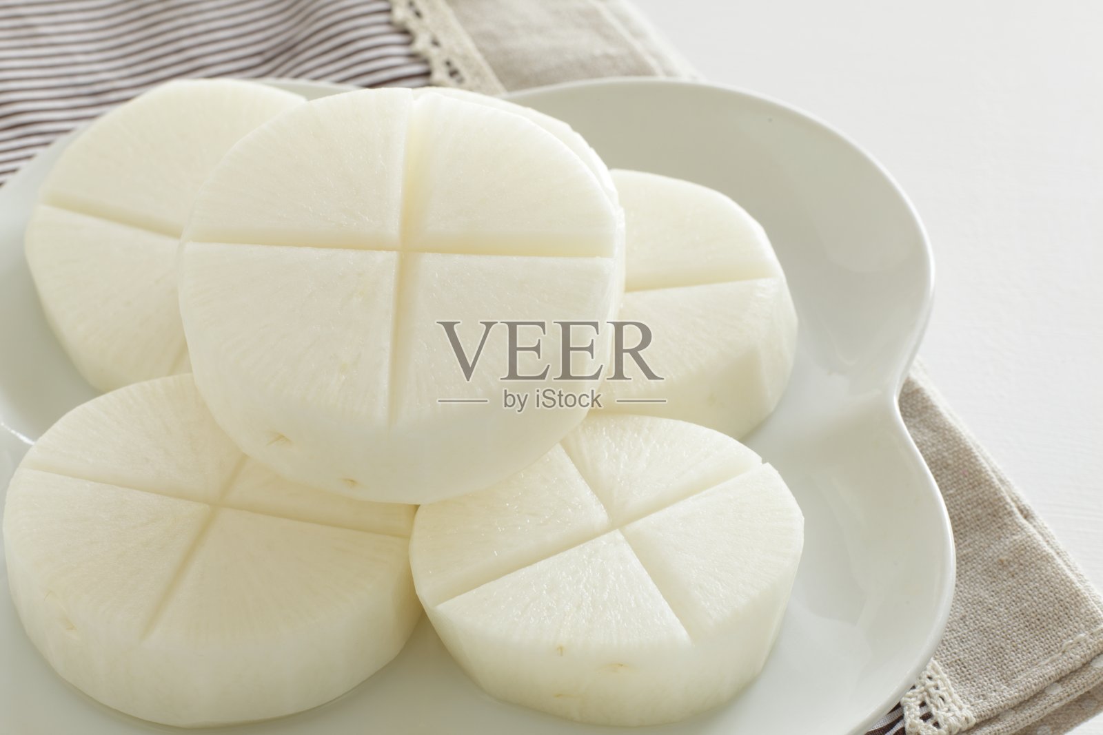 切割图案的日本萝卜照片摄影图片