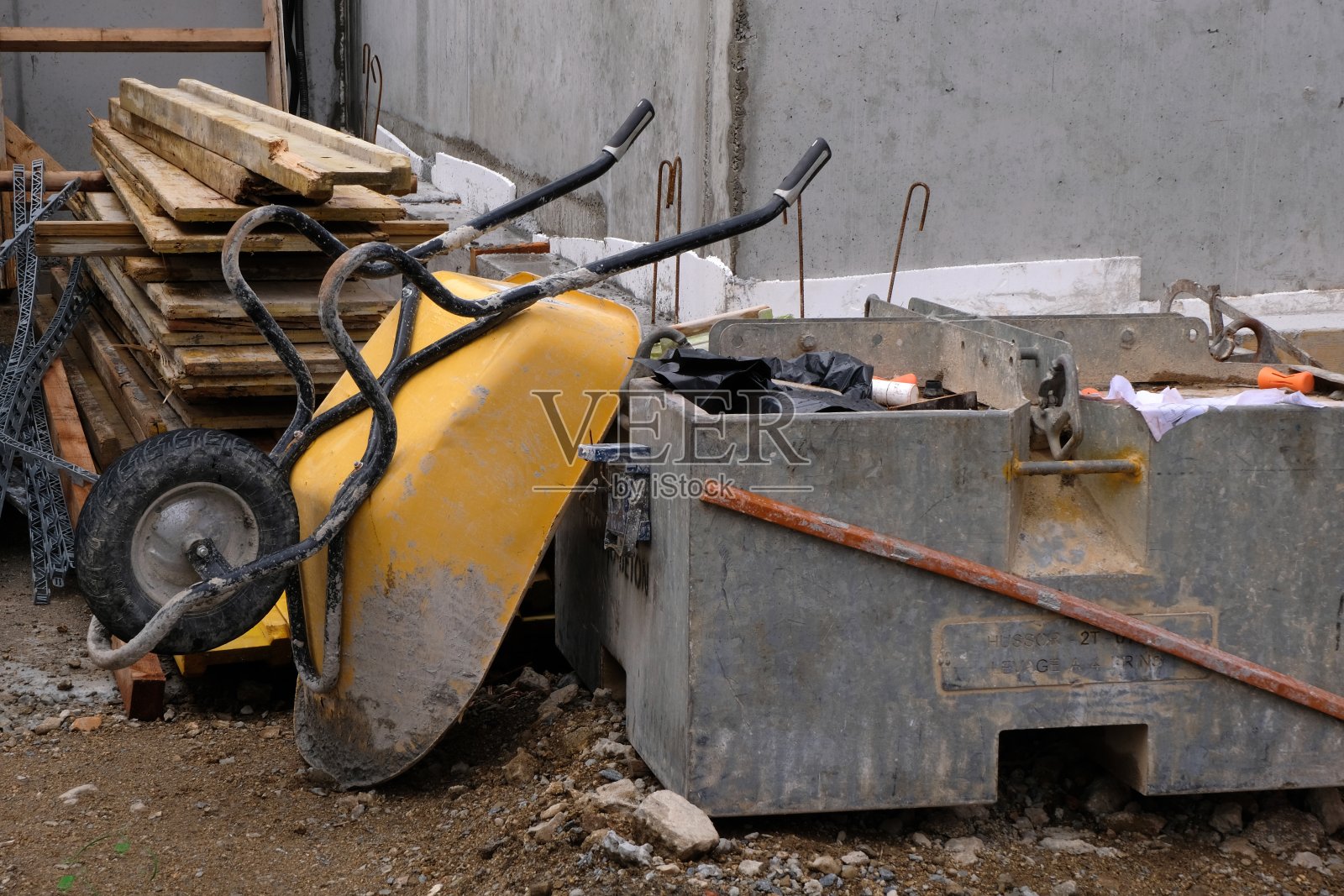 黄色的手推车照片摄影图片