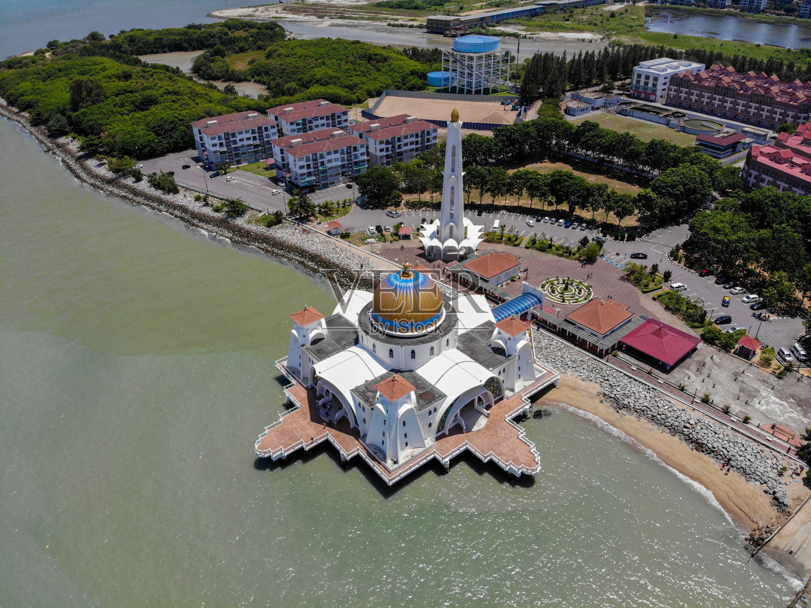 马六甲海峡清真寺或马六甲清真寺鸟瞰图照片摄影图片