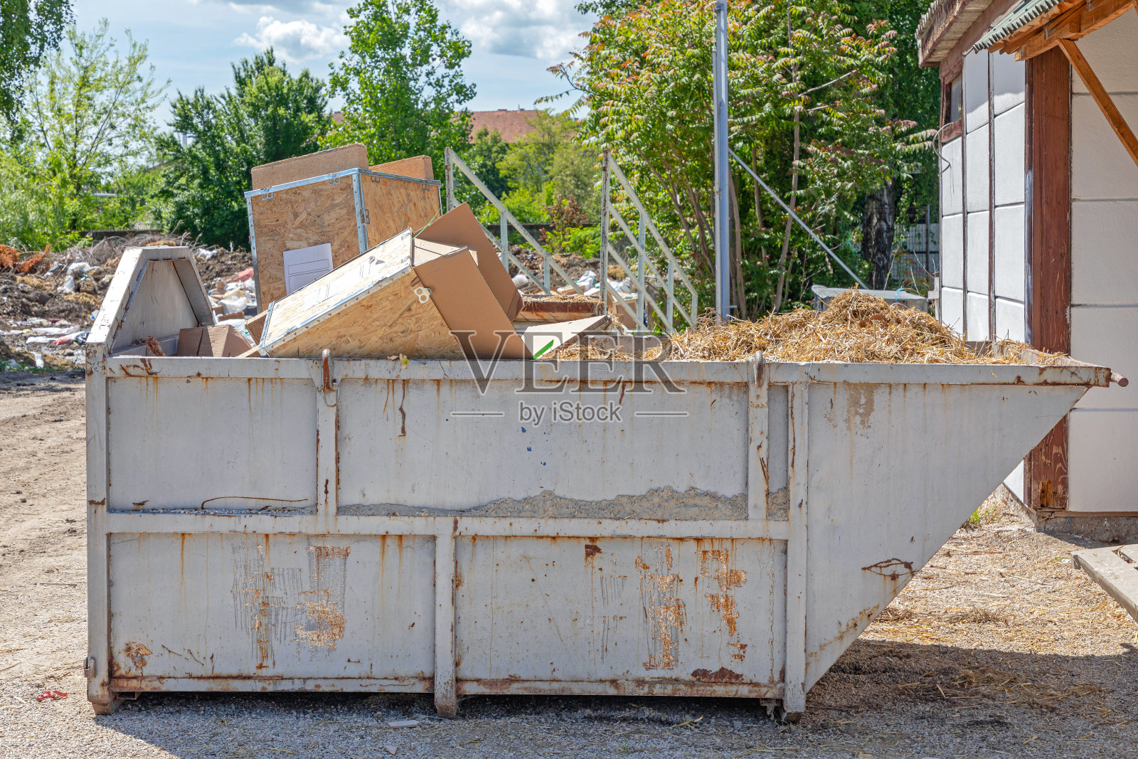 跳过容器照片摄影图片