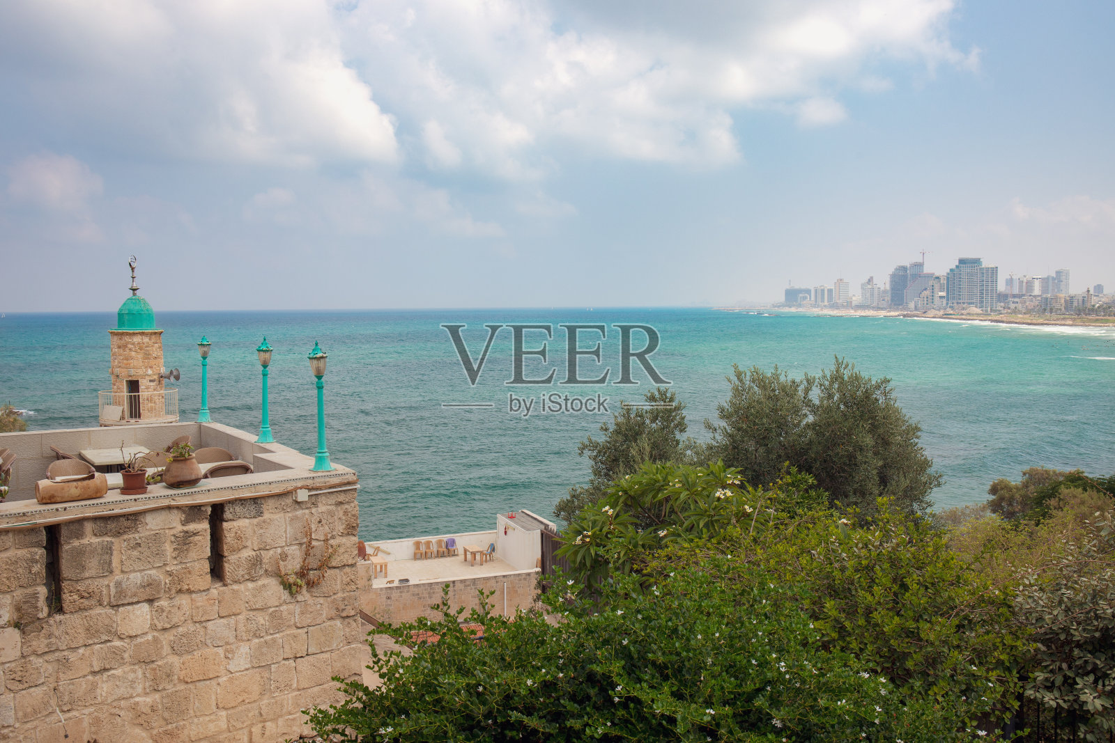 以色列雅法露台，俯瞰地中海和特拉维夫背景照片摄影图片