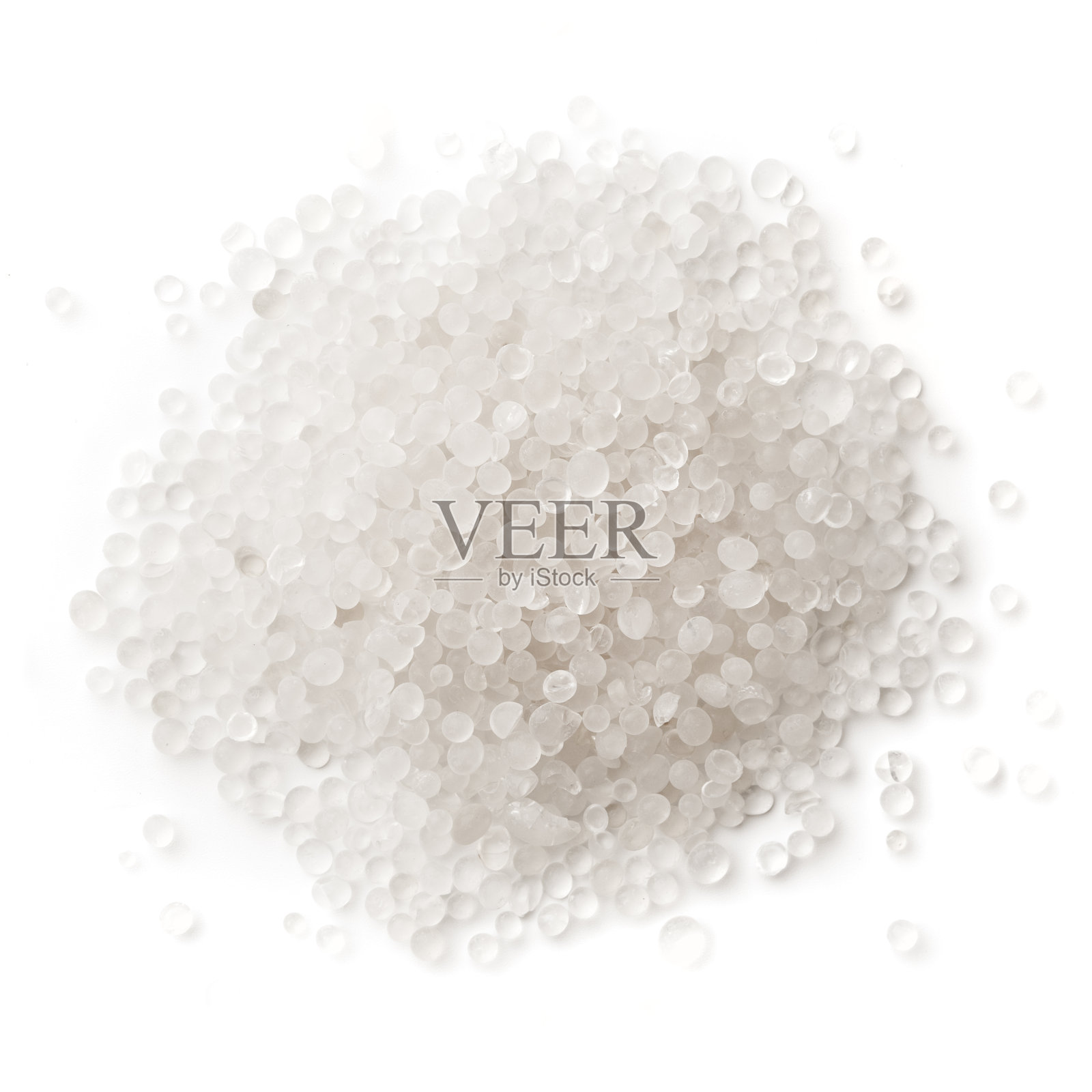 白色塑料，用于生产塑料制品的聚合物颗粒，孤立在白色背景上照片摄影图片