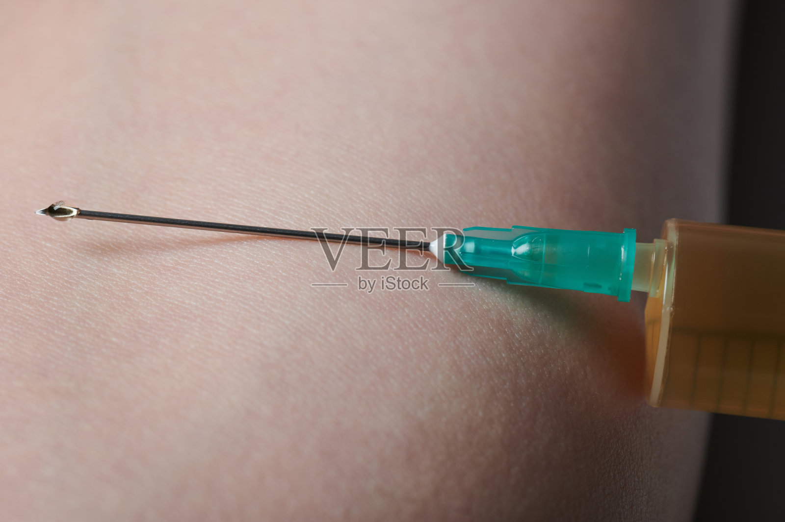 注射器中的疫苗剂量照片摄影图片