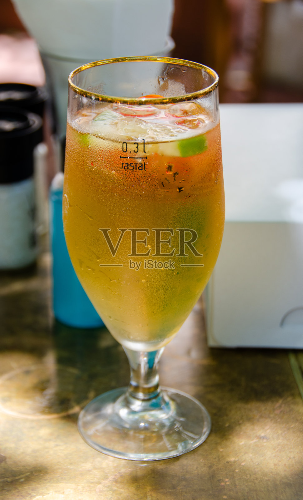 一杯啤酒照片摄影图片