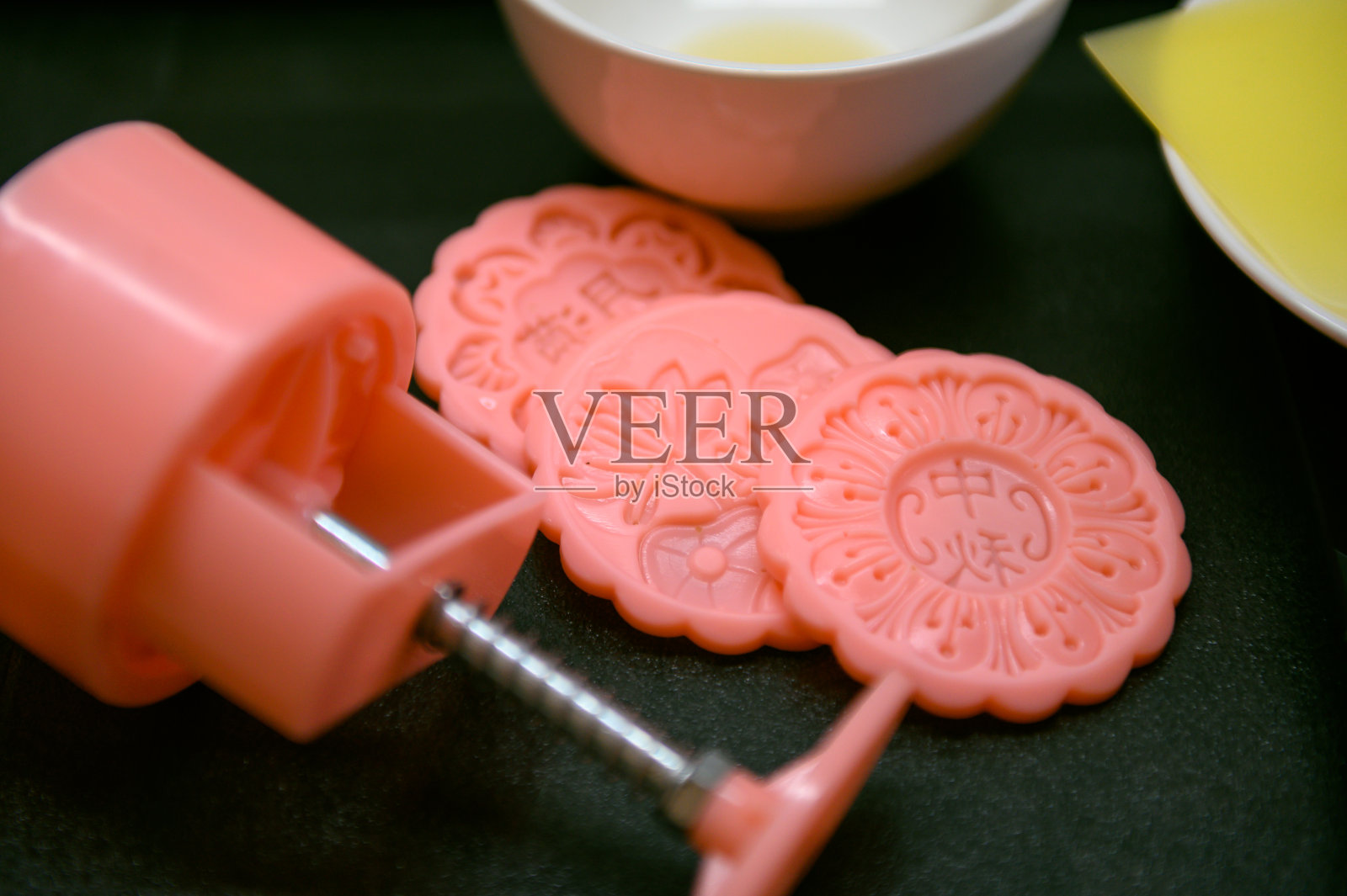 塑料材料中国月饼造型套照片摄影图片