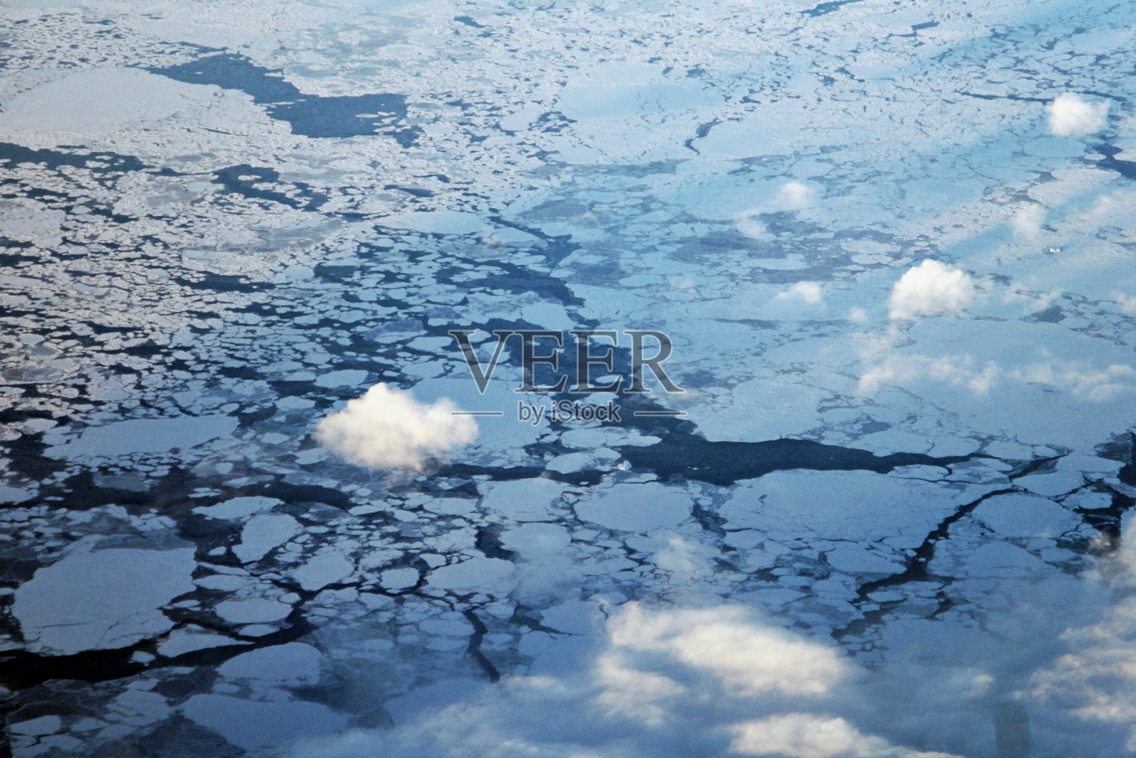 航拍的冰和雪景照片摄影图片