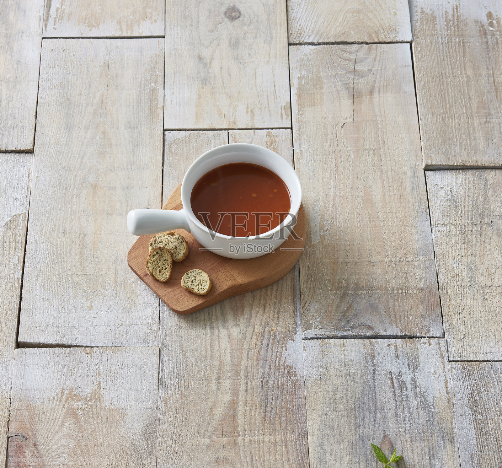 木制背景砧板与碗食物毛巾照片摄影图片