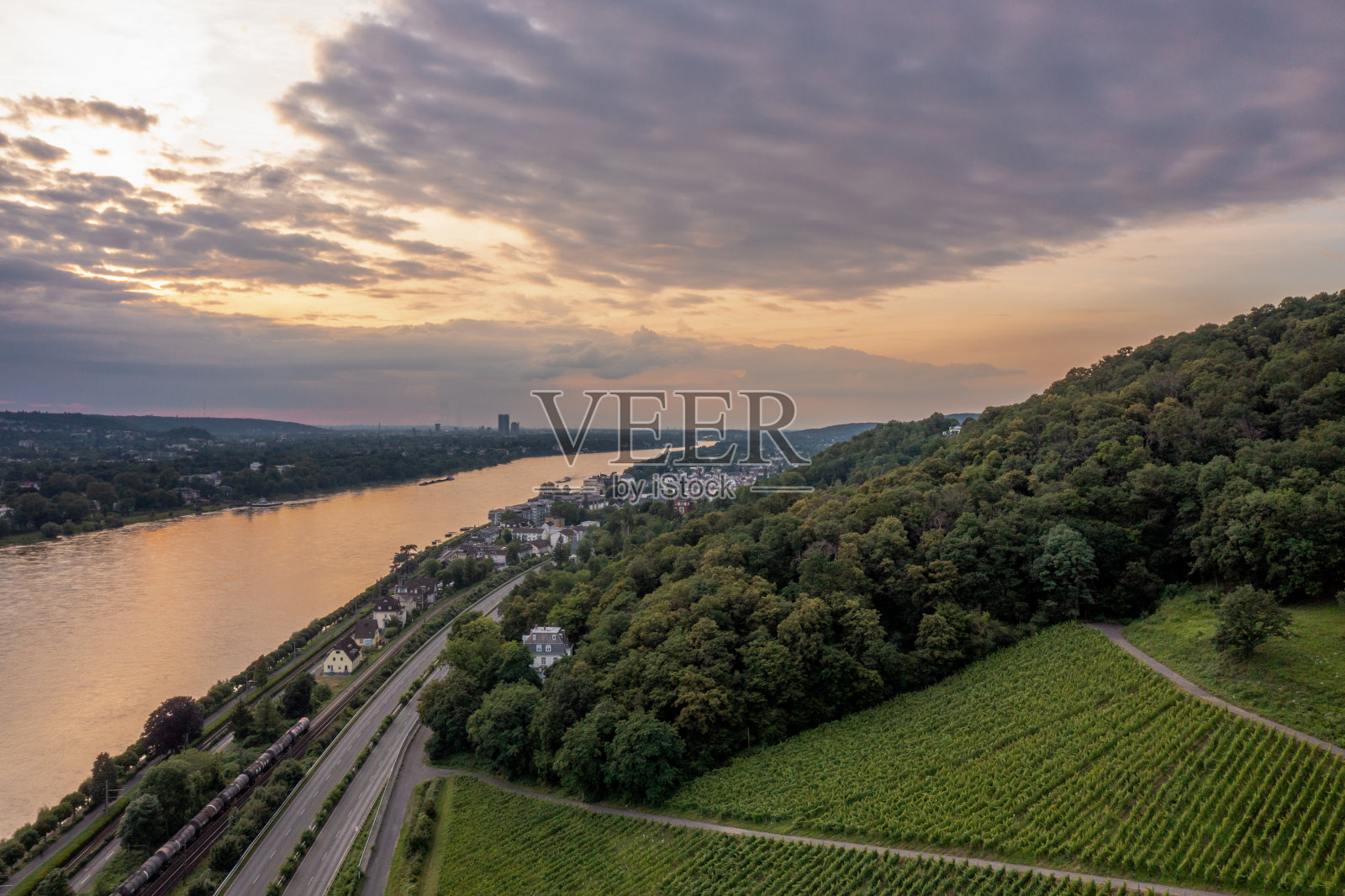 旅行德国浪漫的莱茵河山谷照片摄影图片