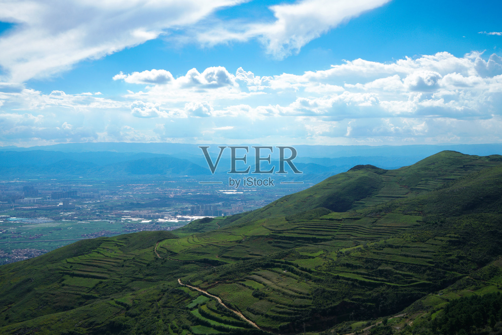 山顶照片摄影图片