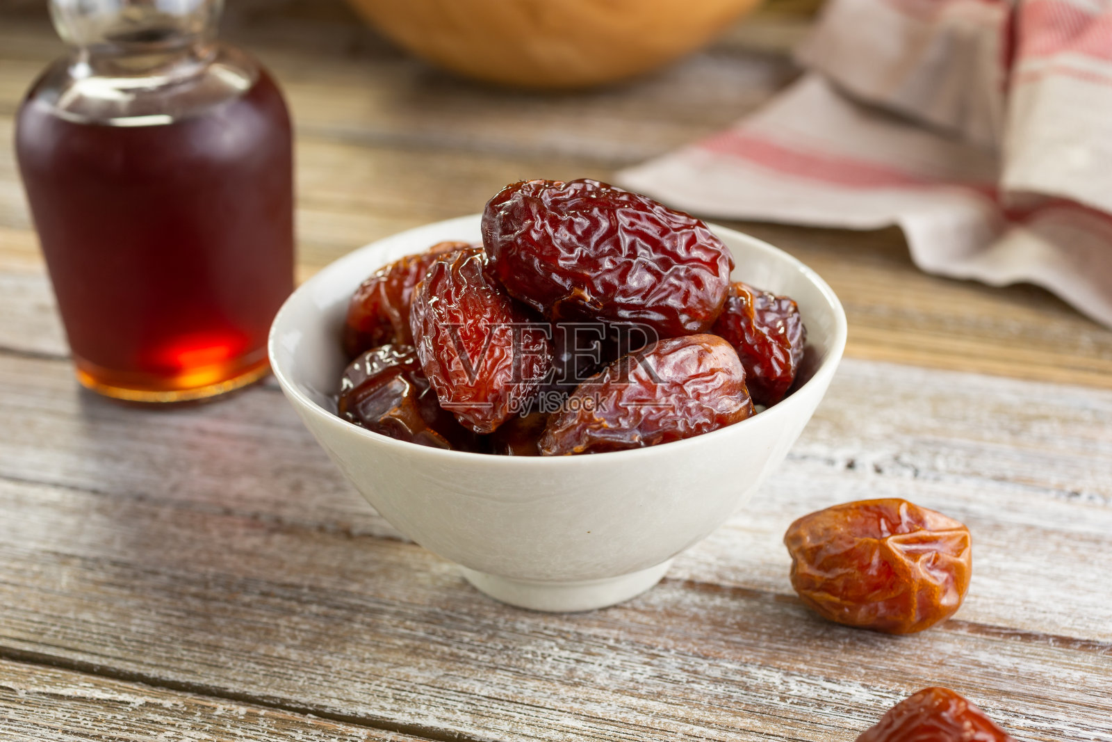 日期碗照片摄影图片