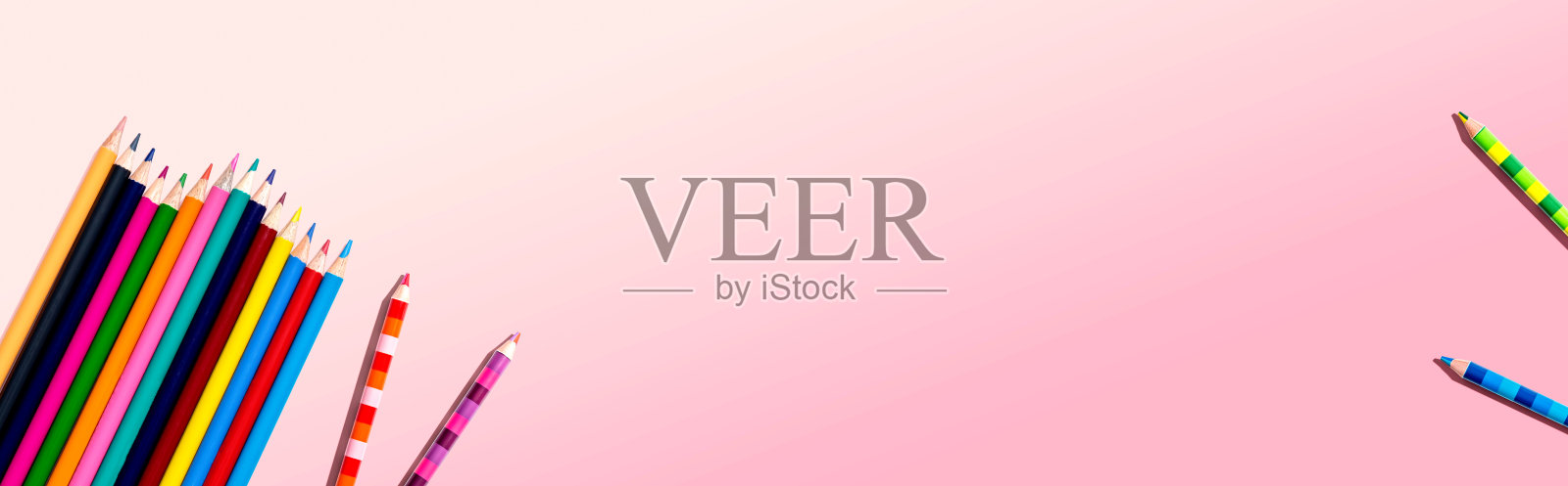 彩色铅笔收藏照片摄影图片