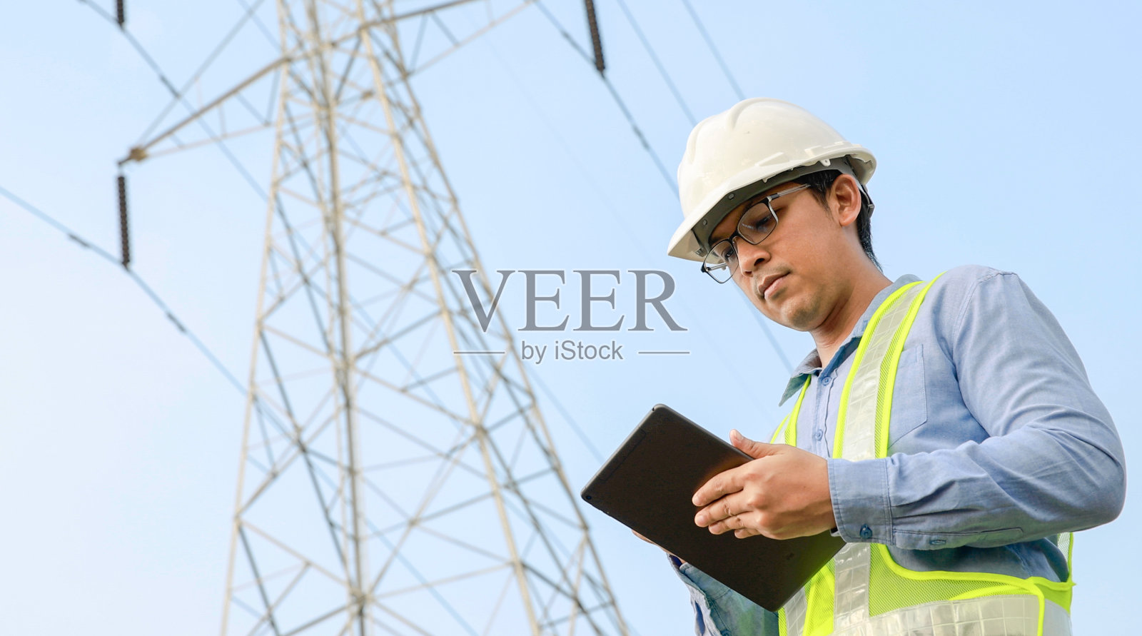 电子平板电脑工程师照片摄影图片