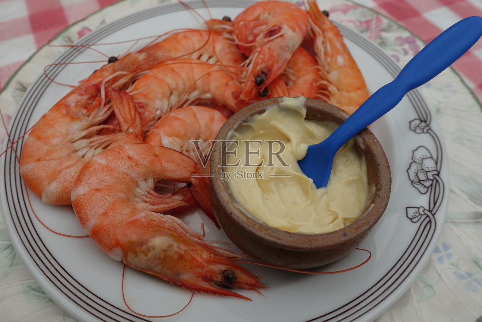 用大蒜制成的蛋黄酱的大虾Aïoli法国普罗旺斯菜照片摄影图片