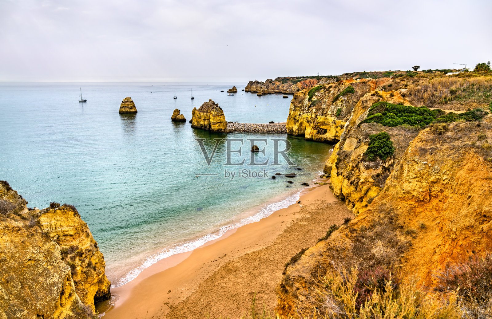 葡萄牙拉各斯-阿尔加维海岸悬崖照片摄影图片
