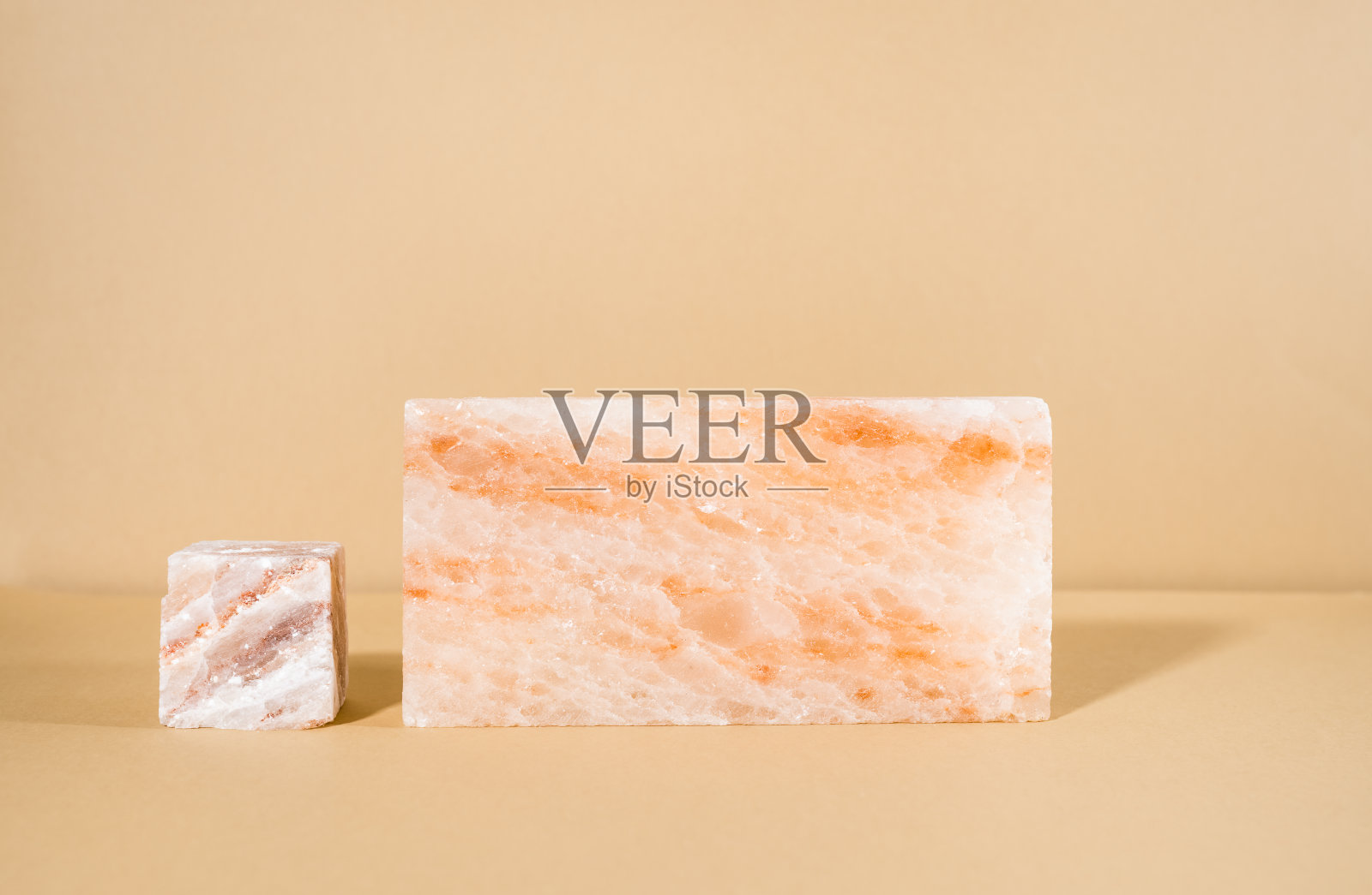 现代创意静物石与大理石。照片摄影图片