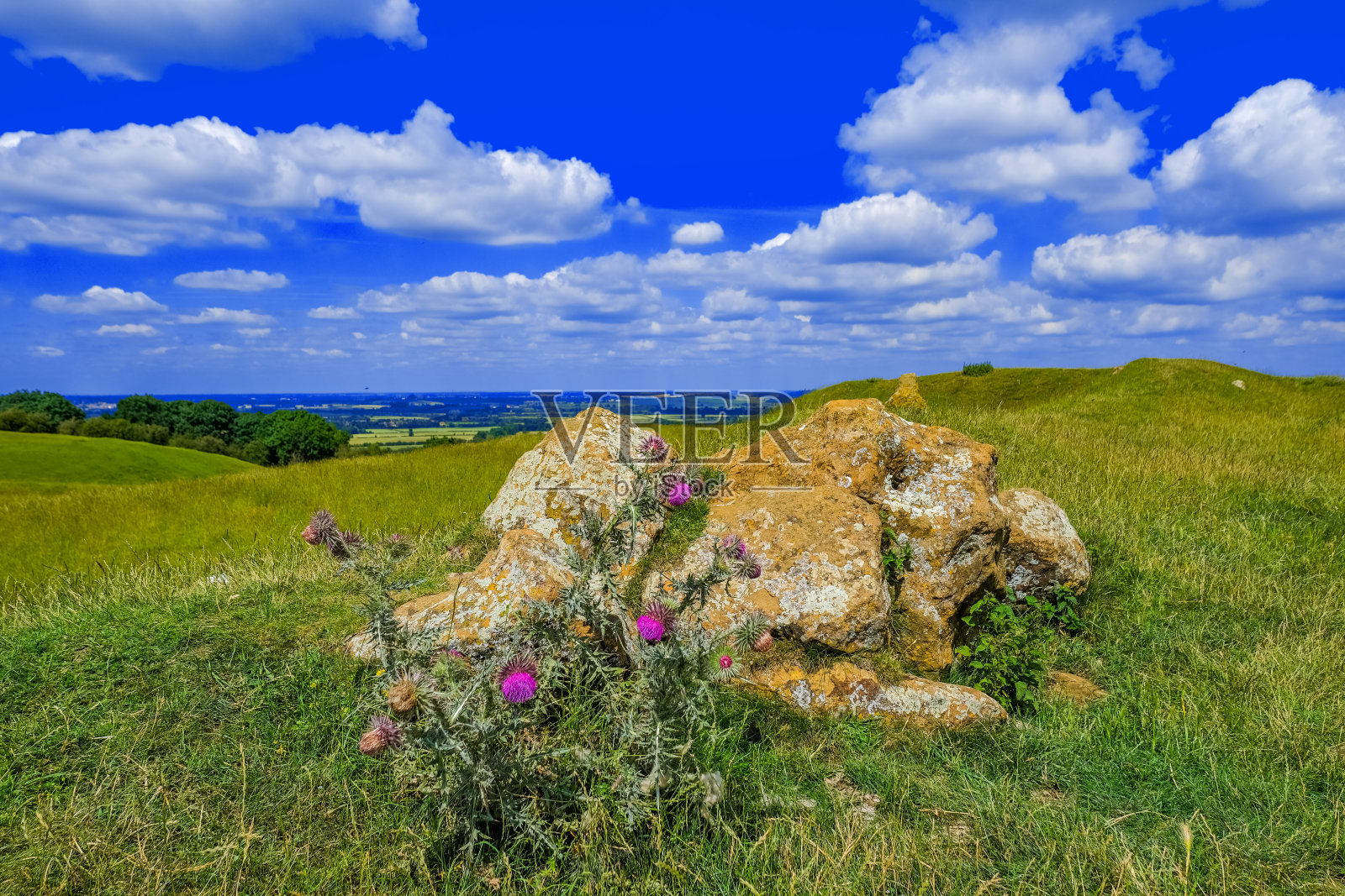 伯顿达塞特山俯瞰英国风景，英国中部的沃里克郡照片摄影图片
