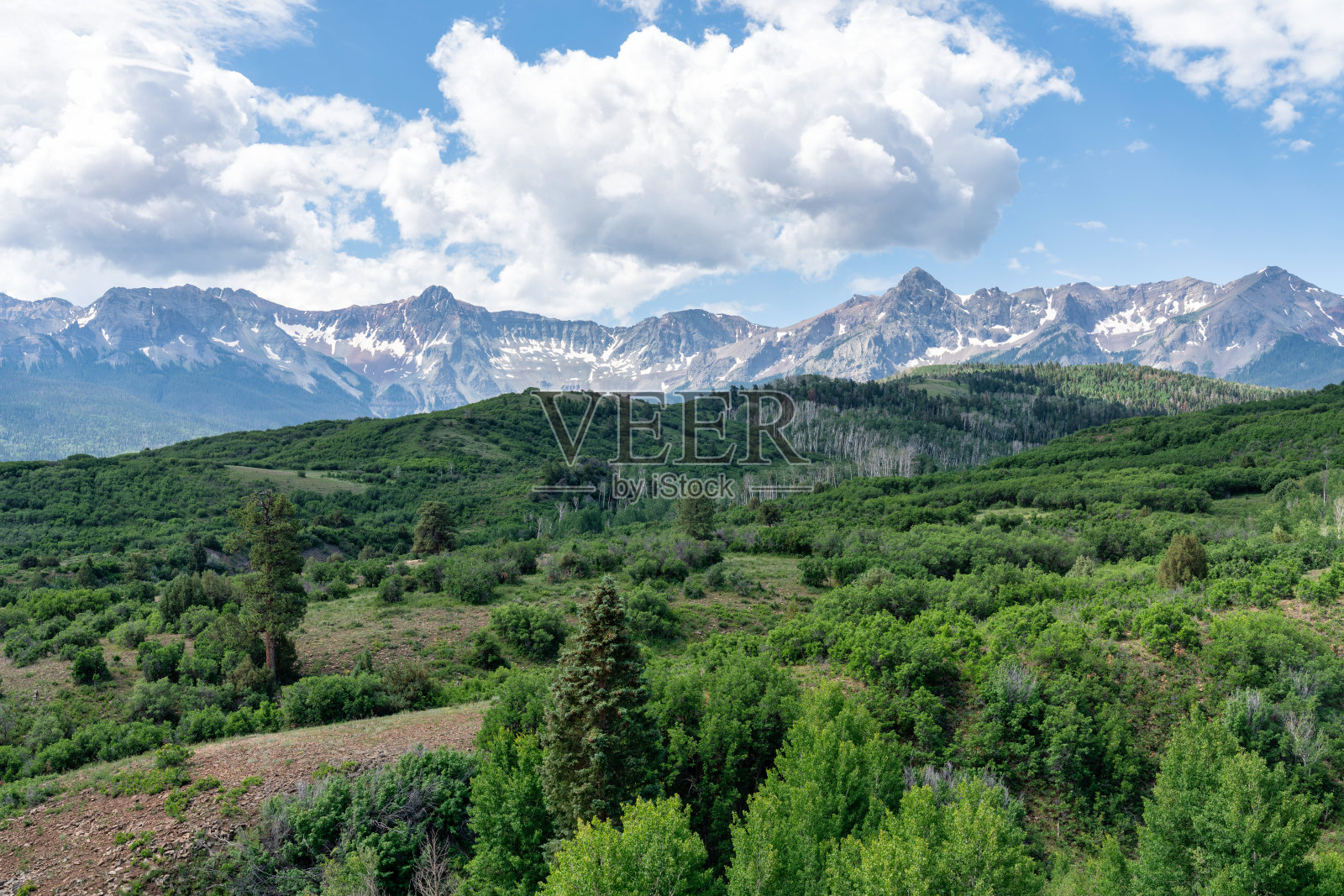 科罗拉多州美丽的山景照片摄影图片