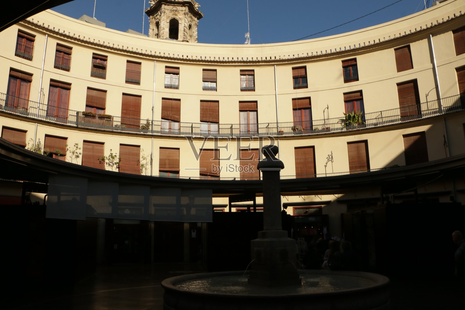 瓦伦西亚广场内照片摄影图片