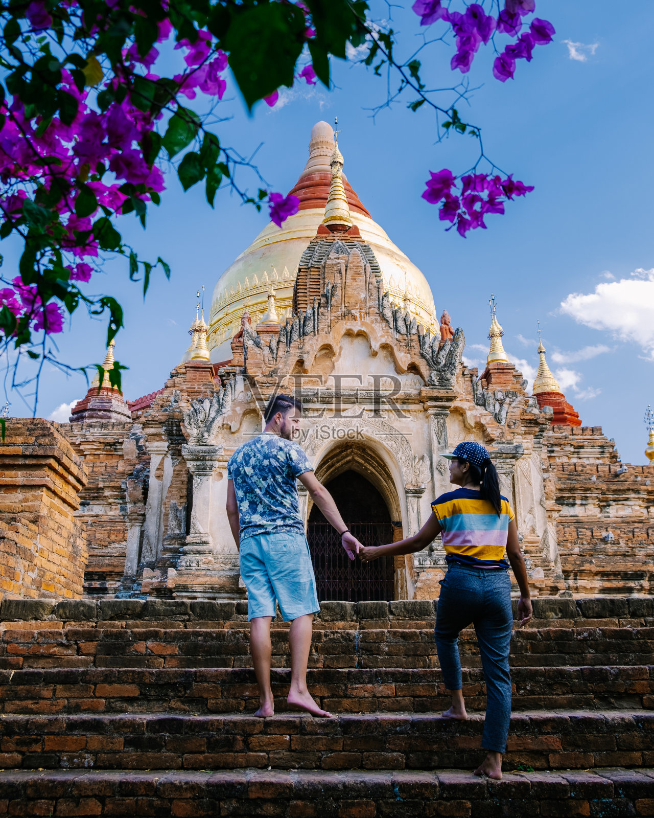 蒲甘缅甸，蒲甘的宝塔和寺庙，在缅甸，前缅甸，一个世界遗产在日出照片摄影图片