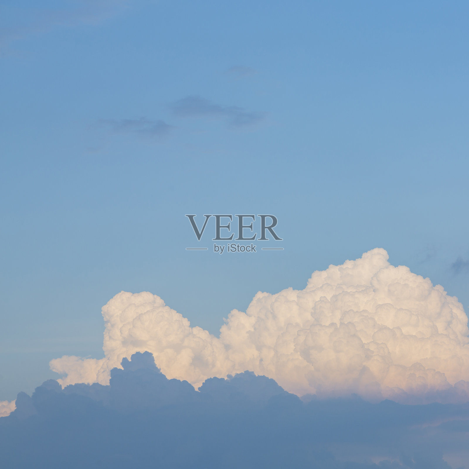 蓝天上的白云照片摄影图片