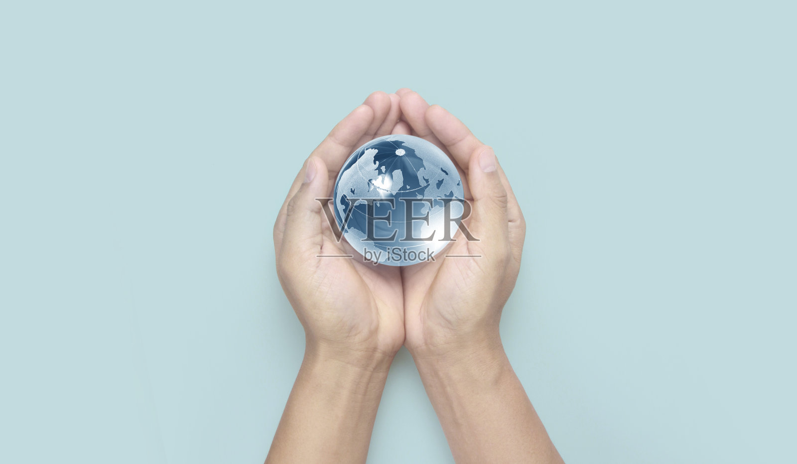 地球仪在手，节能概念，图片由美国宇航局提供照片摄影图片