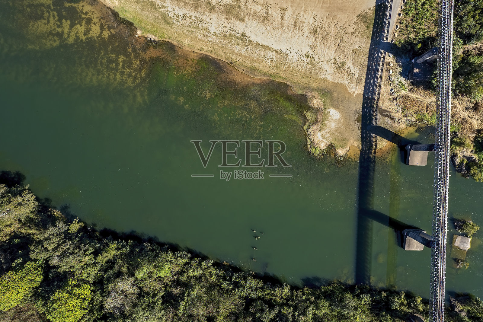 无人机桥架空照片摄影图片