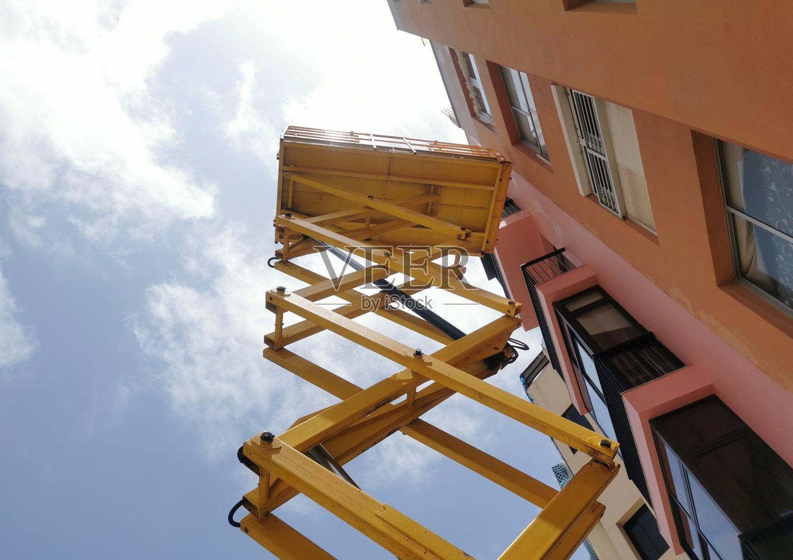 在高处工作照片摄影图片