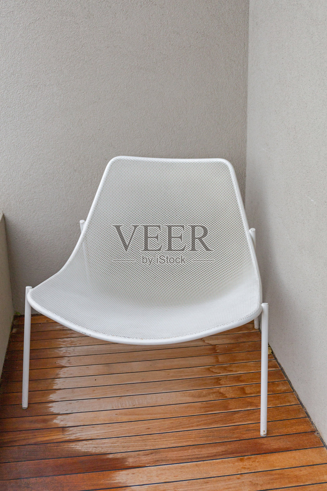 白网钢丝椅照片摄影图片