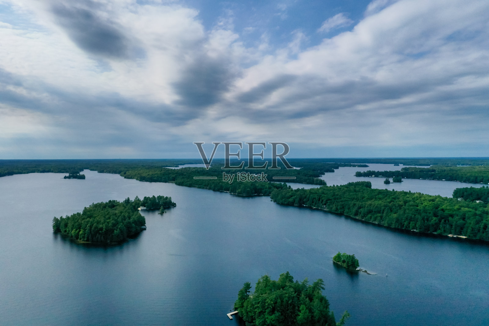 托伦斯湾和马斯科卡湖鸟瞰图，安大略省，加拿大照片摄影图片