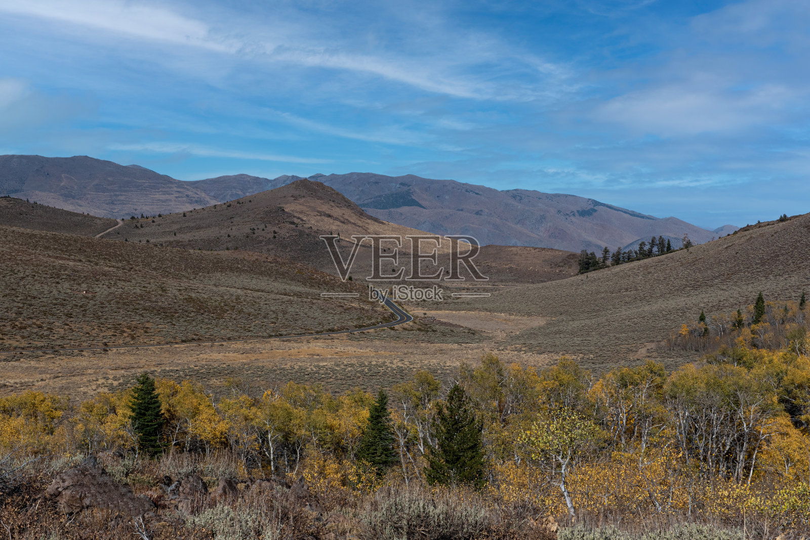 从Monitor Pass在秋天的观点照片摄影图片