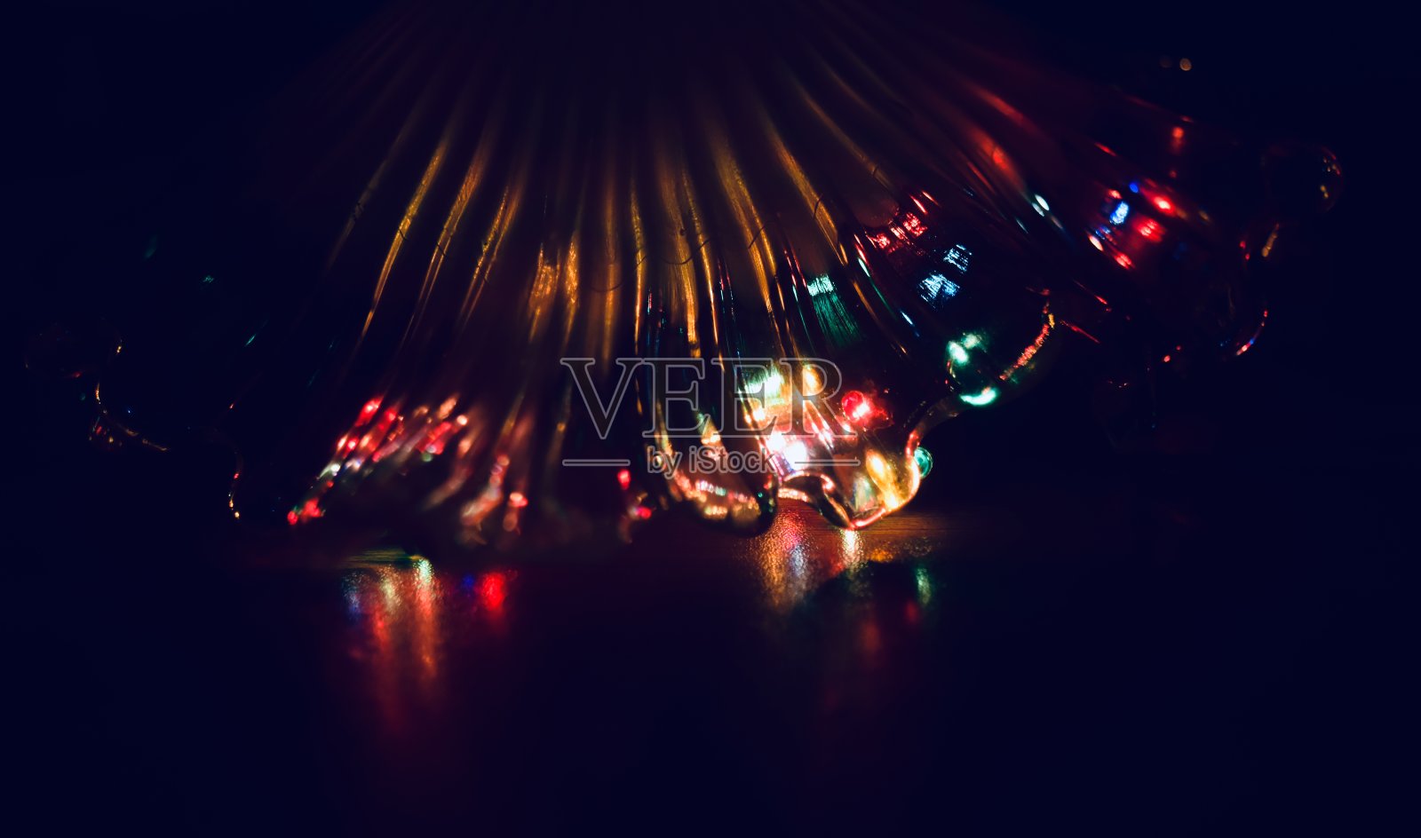 模糊的展示眼镜在晚上的照片照片摄影图片