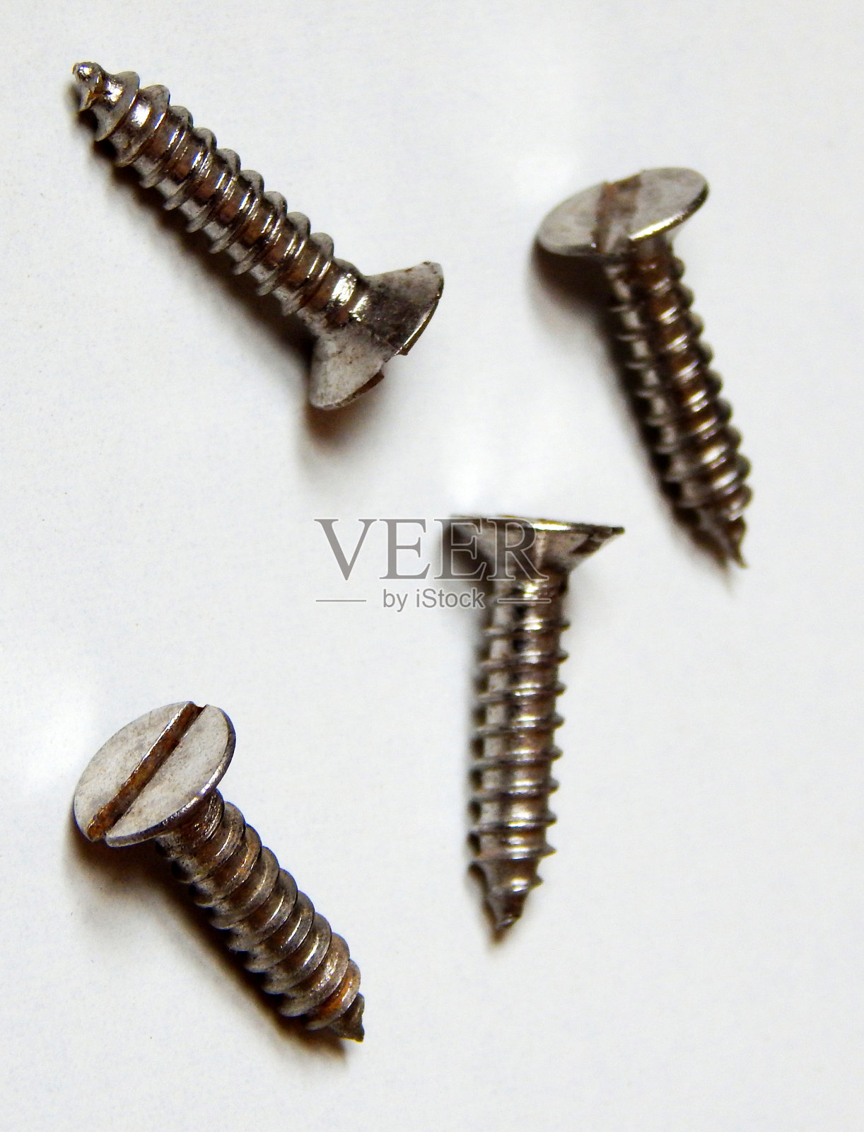自攻螺钉在白色背景上的视图照片摄影图片